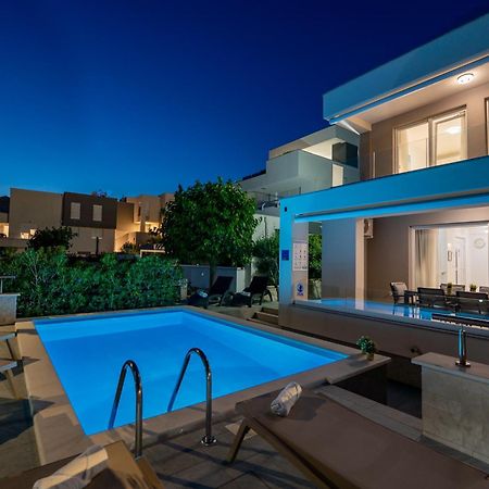 Apartments With Pool Villa Zora Novalja Exterior foto